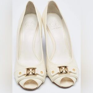 Tory Burch Ivory leather wedges size 9